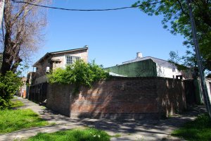 4-Room House for Sale with Garden in Munro