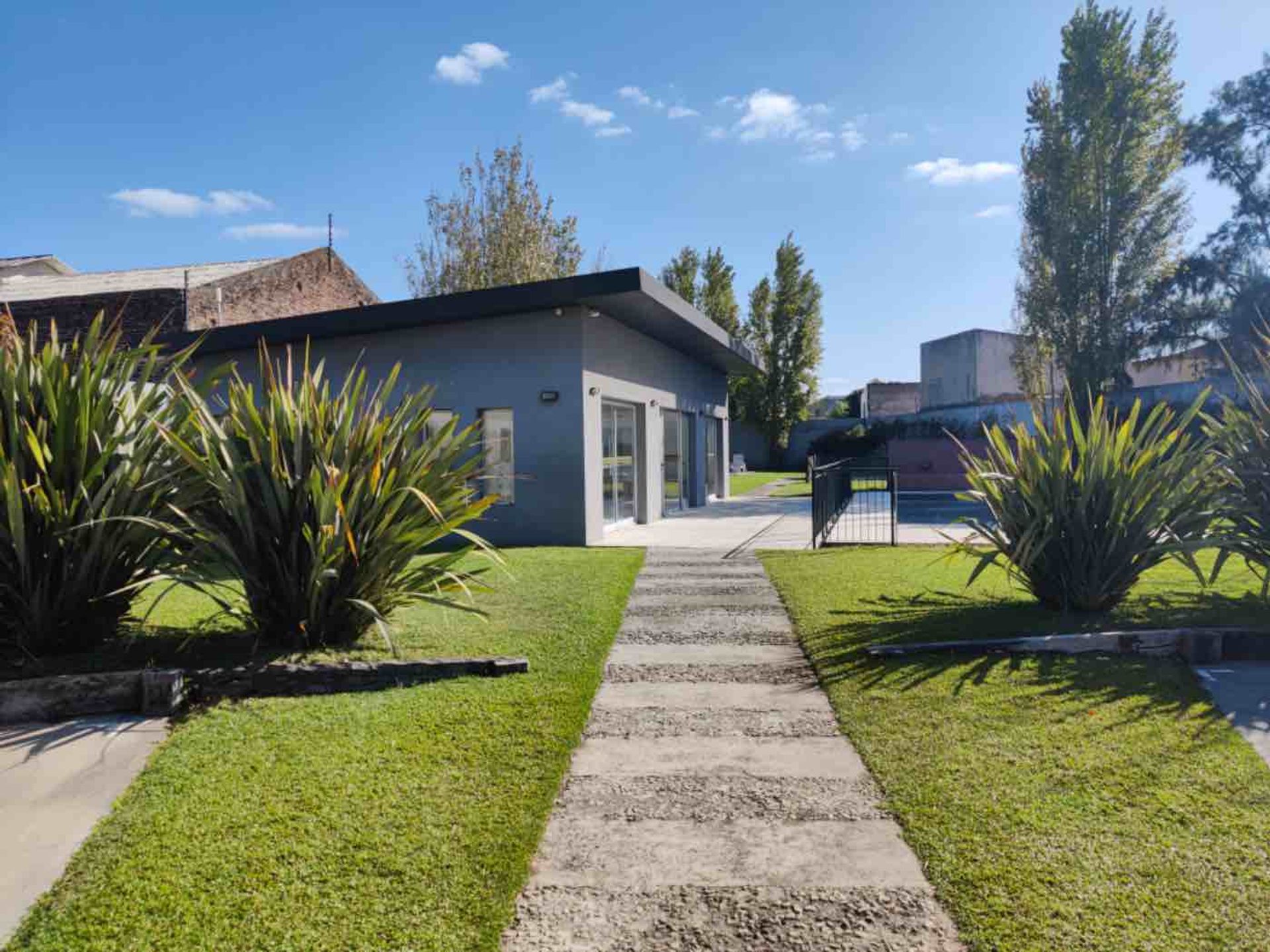 VENTA - PH 3 amb c/patio - Munro - Apto crédito