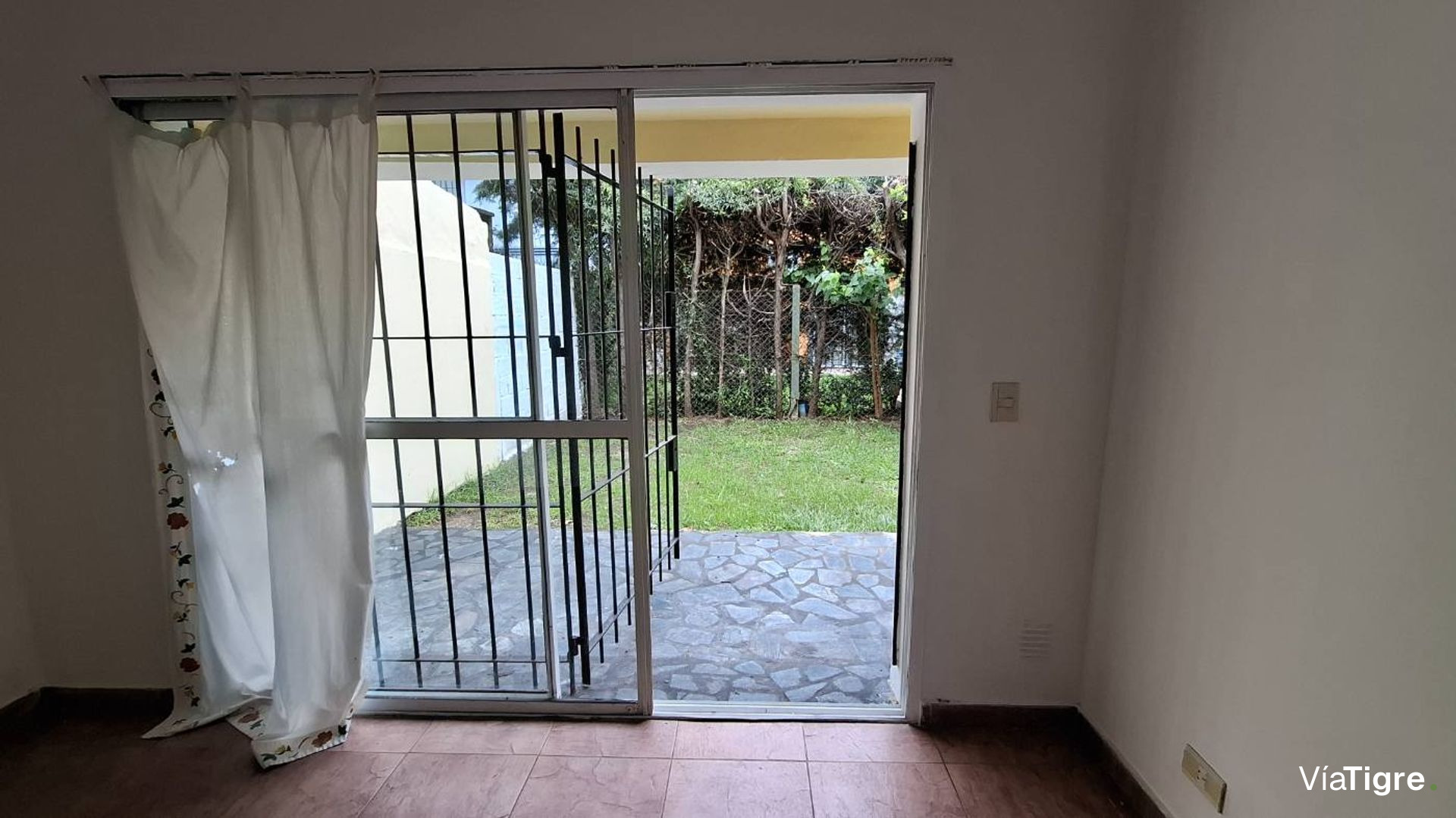 VENTA-Dúplex 4 amb, jardín - Beccar - Financiación