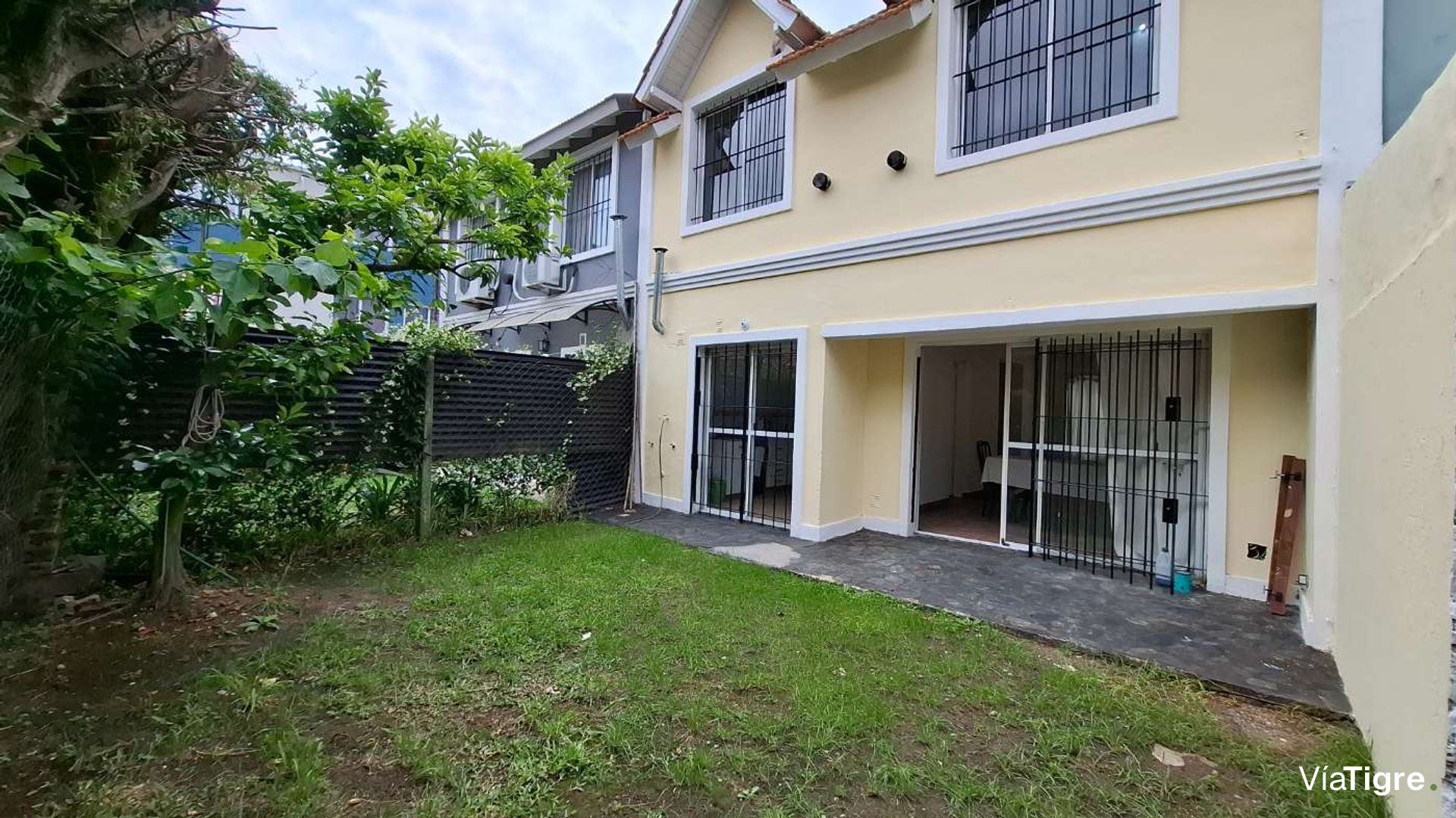VENTA-Dúplex 4 amb, jardín - Beccar - Financiación