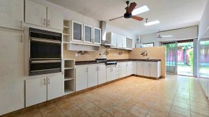 Duplex 3 Amb. Jardin Y Cochera Martinez