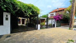 Duplex 3 Amb. Jardin Y Cochera Martinez