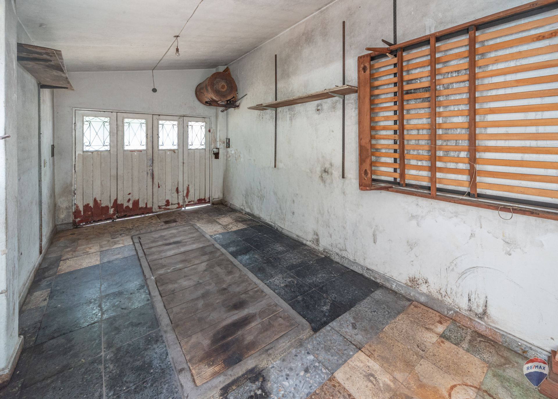Venta casa 3 amb. a refaccionar Villa Martelli