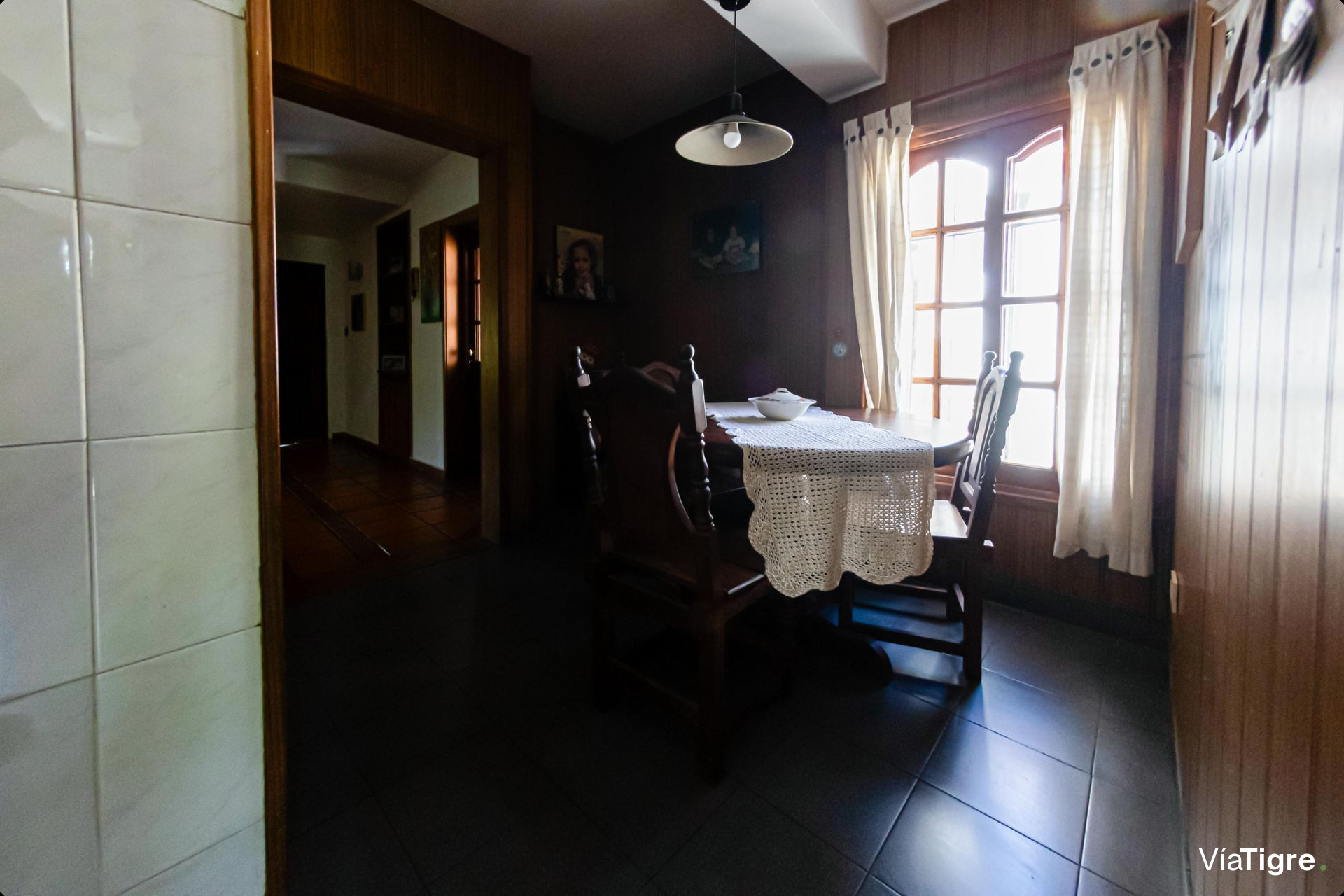 Venta casa con gran jardín y quincho - Pacheco -
