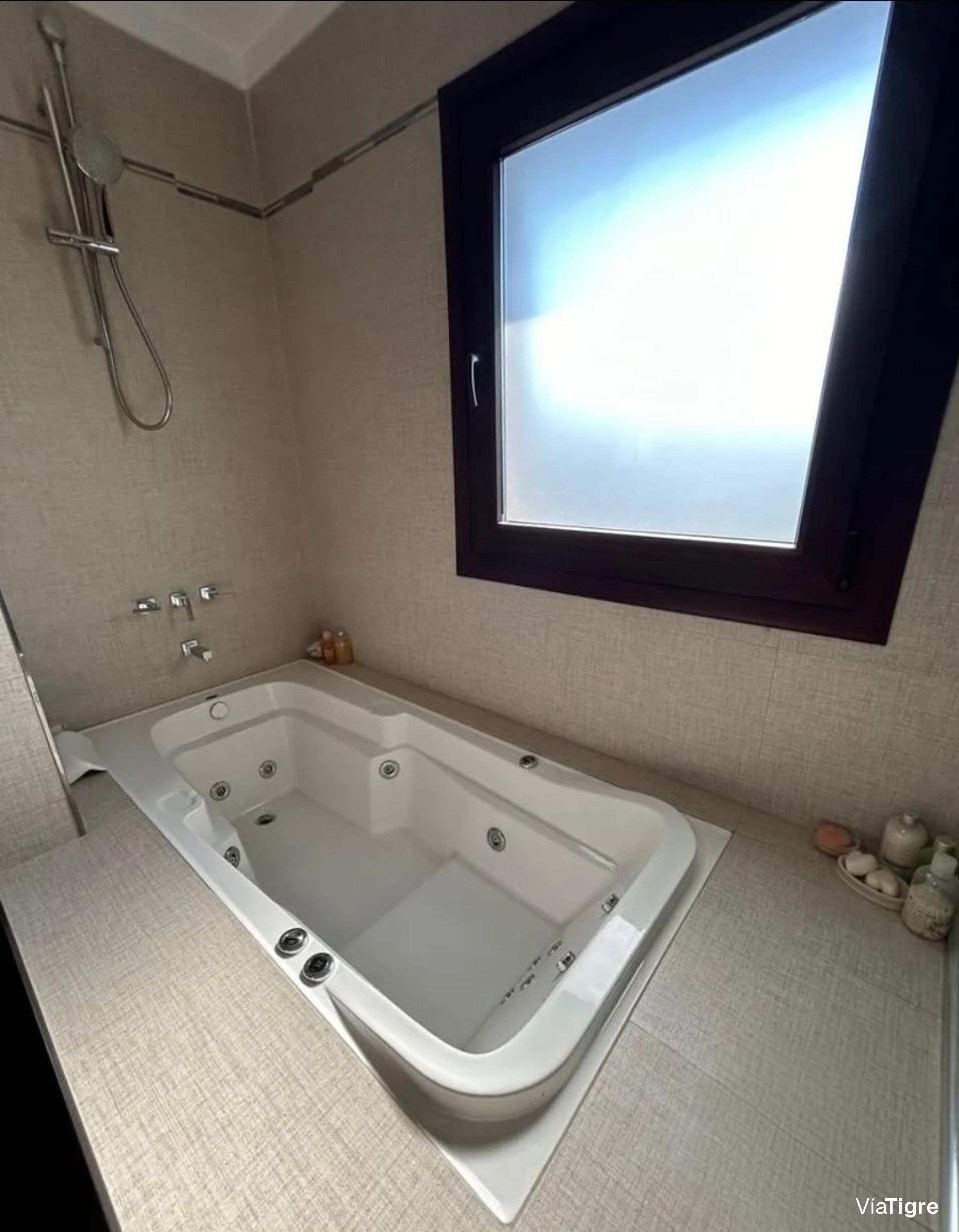 Venta Casa en Barrio Santa Maria de Tigre