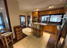 House in exclusive neighborhood