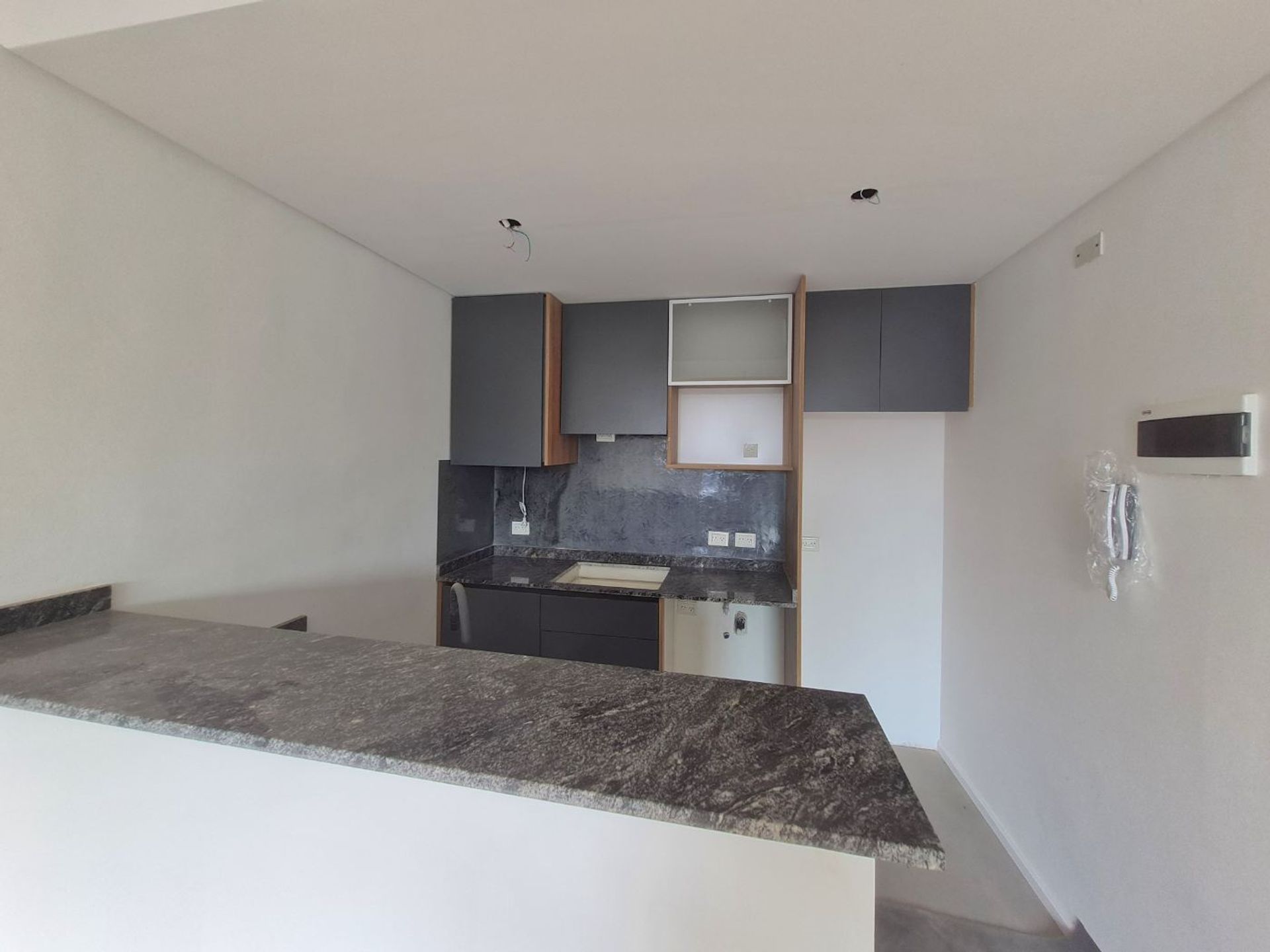 Venta De Triple Frente En Tigre - Puerto De Frutos