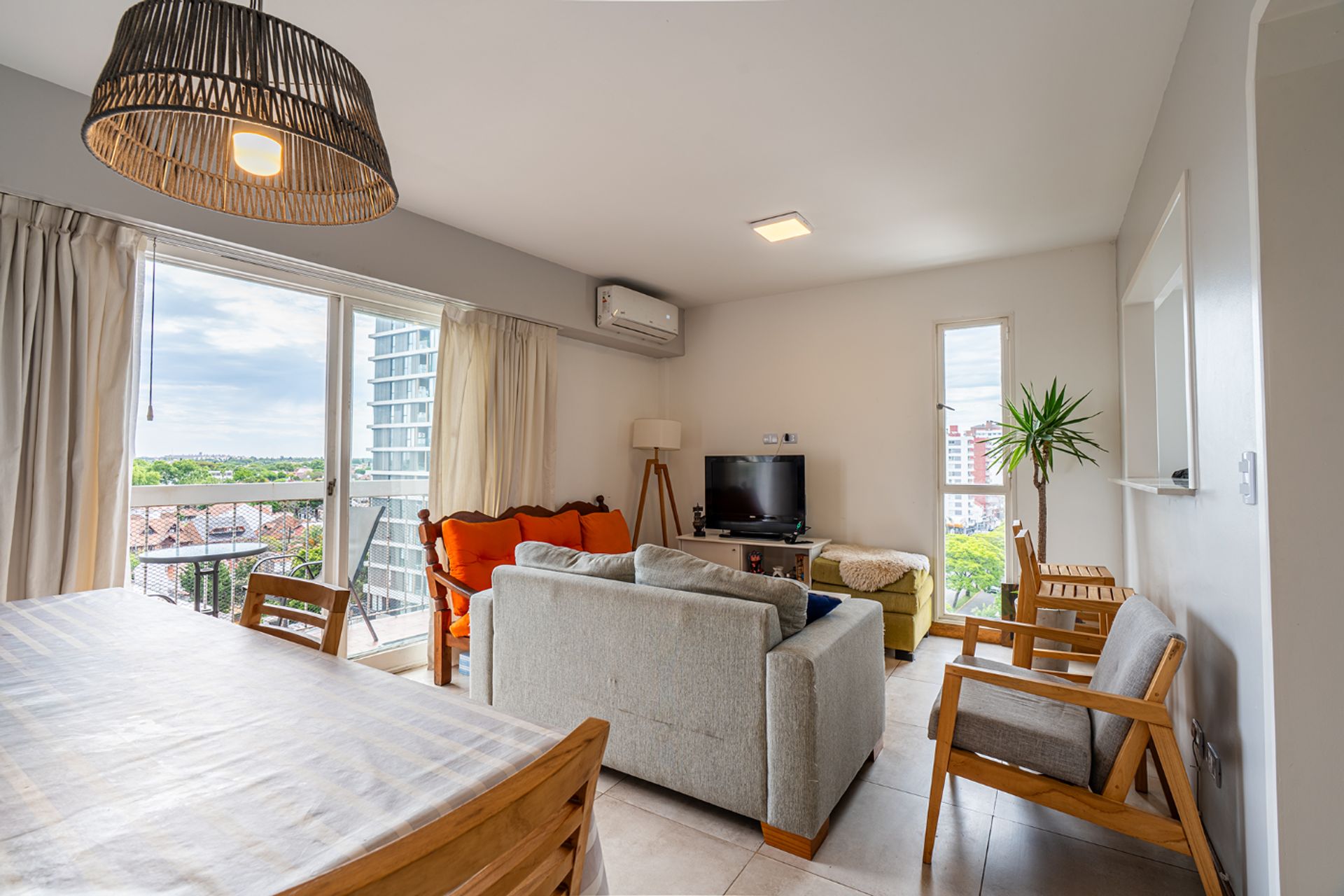 Apartment for Sale, 3 rooms with balcony – La Lucila