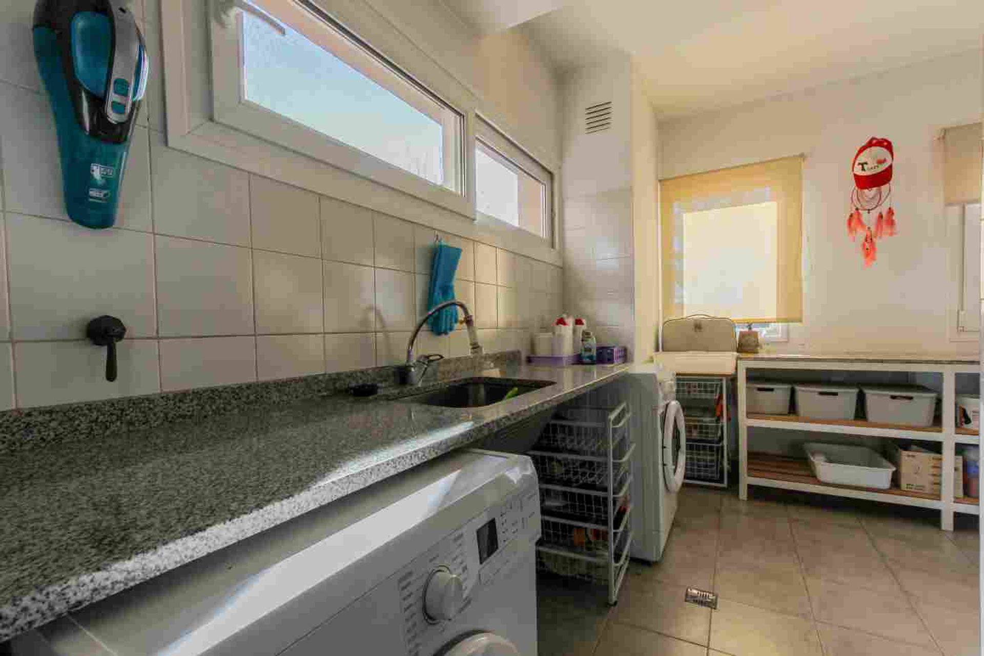 Venta Casa 4 Ambientes En Martinez