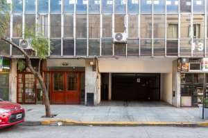 Sale of Garage in San Fernando