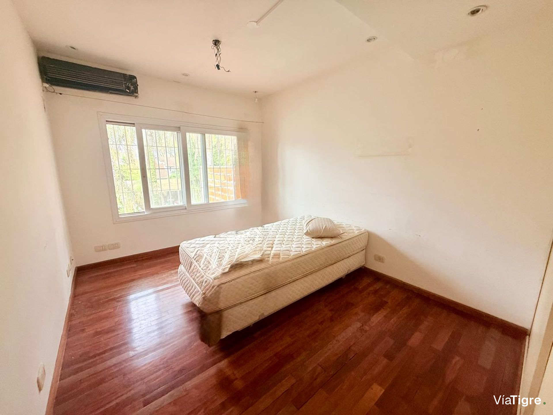 Casa En Alquiler 8 Amb Acassuso Con Piscina