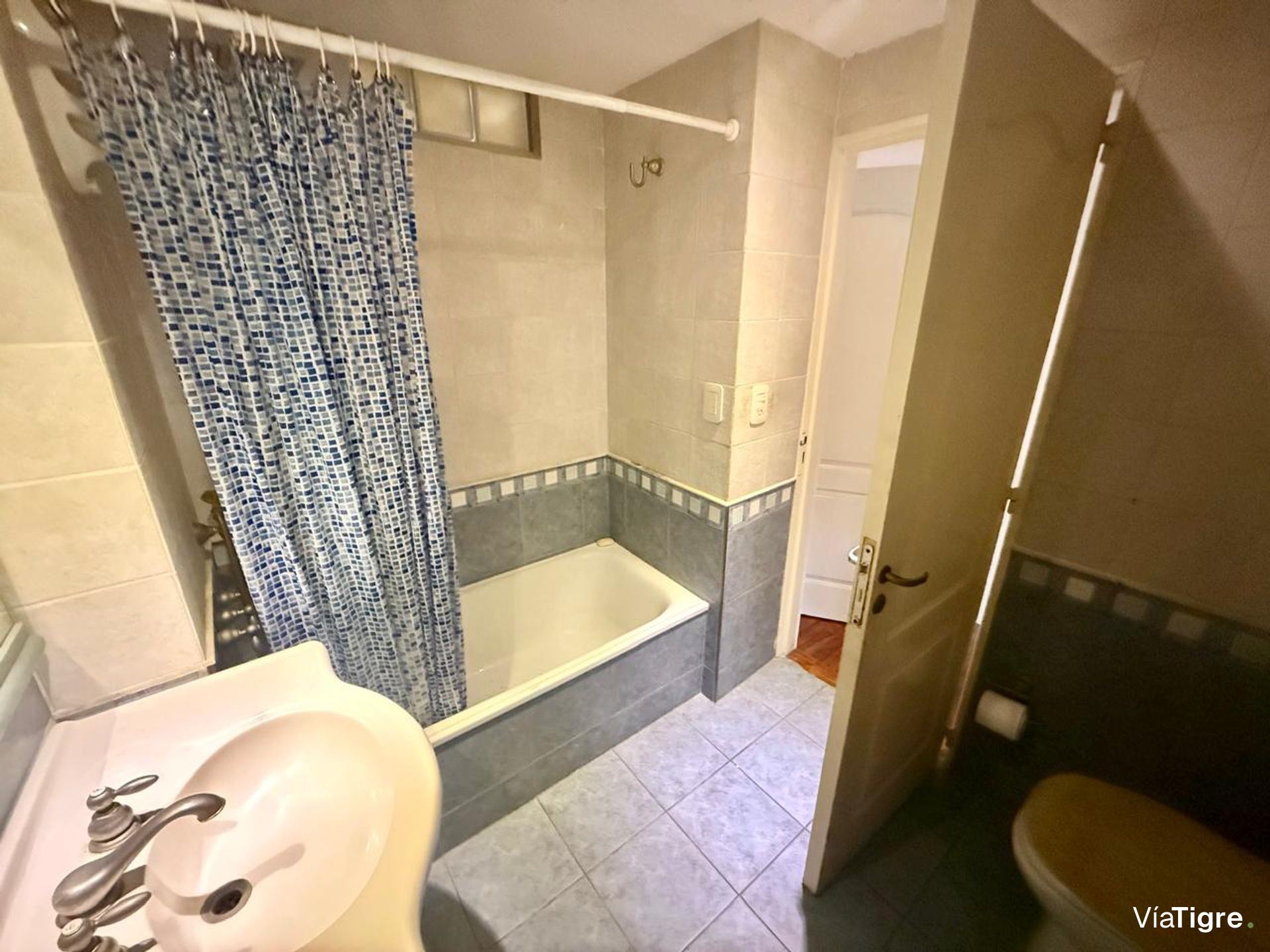 Casa En Alquiler 8 Amb Acassuso Con Piscina