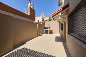 Venta Ph 3 Amb Planta Baja C/ 2 Patios Y Parrilla