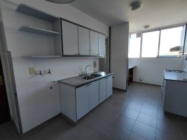Dpto en alquiler 4 ambientes, cochera, baulera Oli