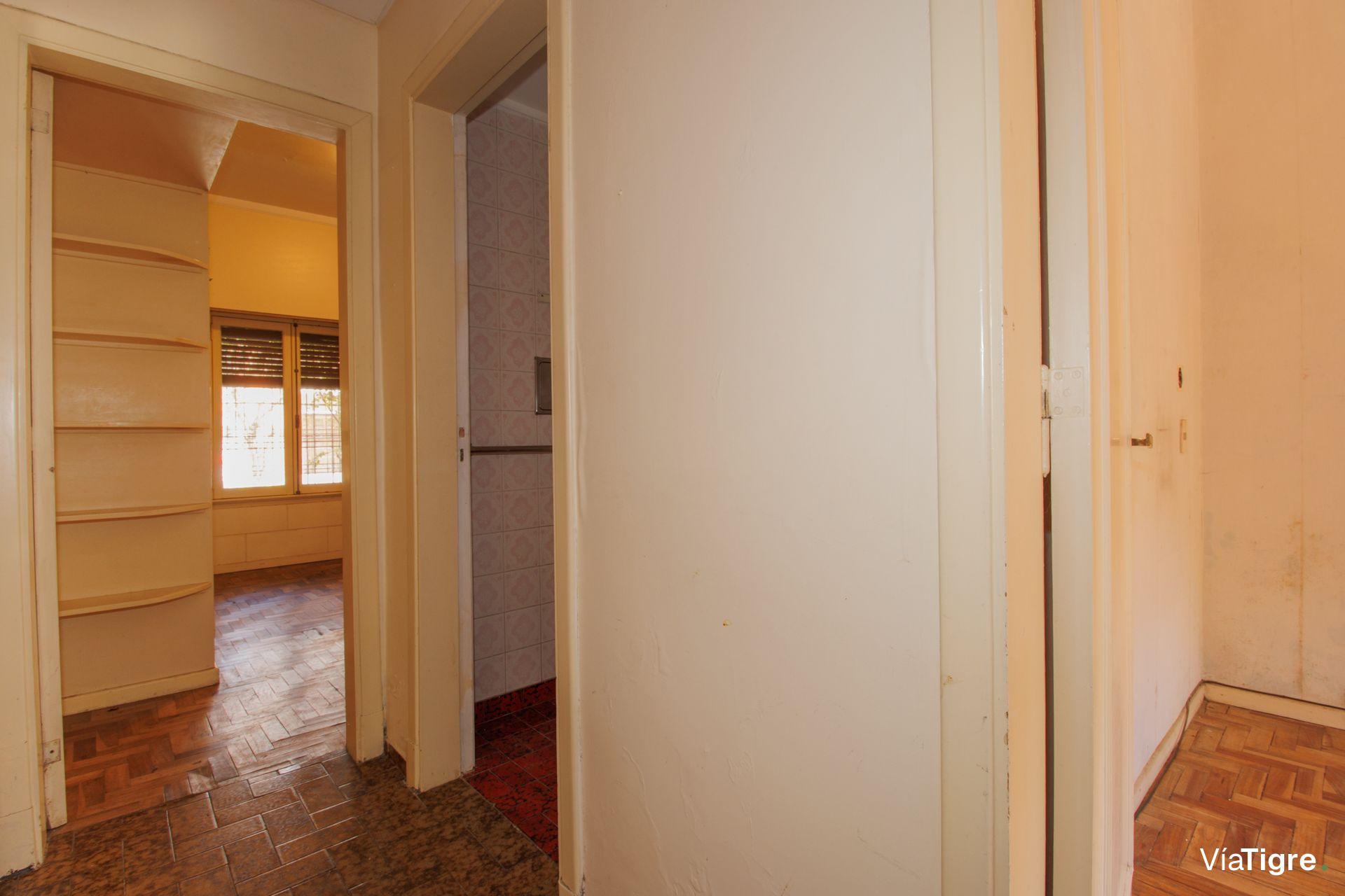 Venta casa con jardín y pileta - Villa Martelli