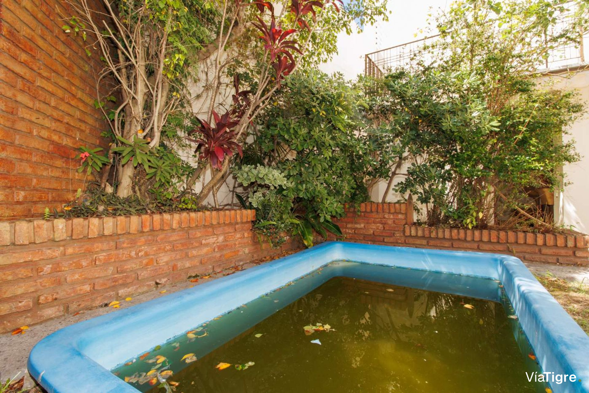 Venta casa con jardín y pileta - Villa Martelli