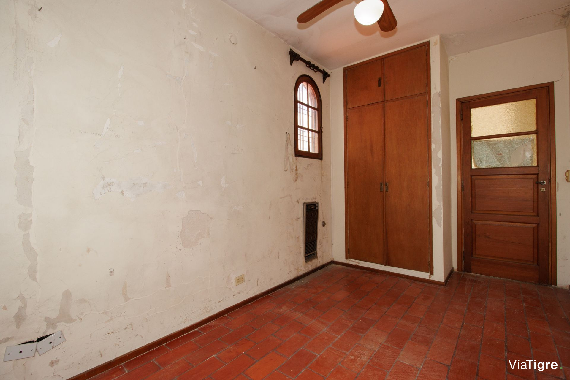 Venta casa con jardín y pileta - Villa Martelli