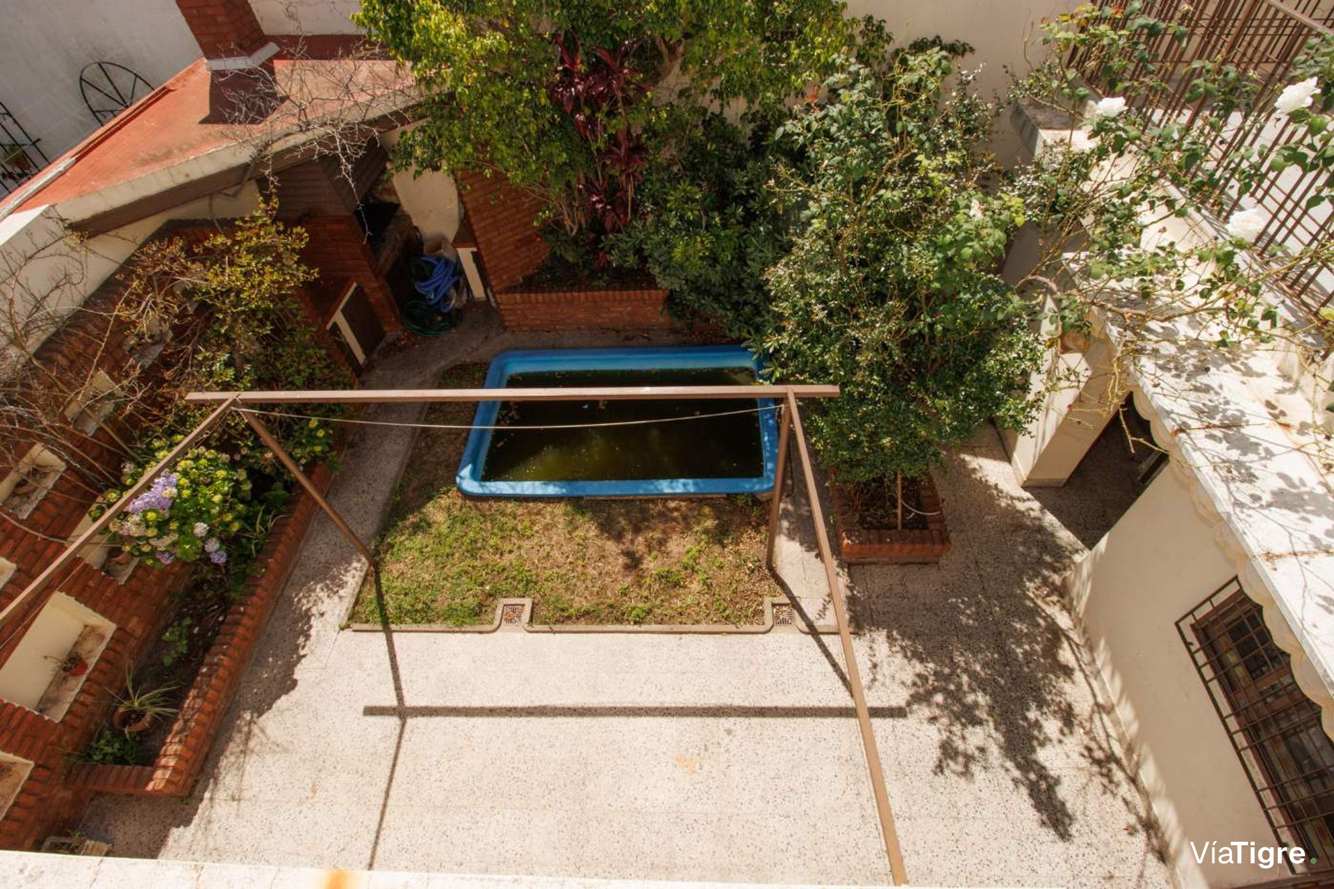 Venta casa con jardín y pileta - Villa Martelli
