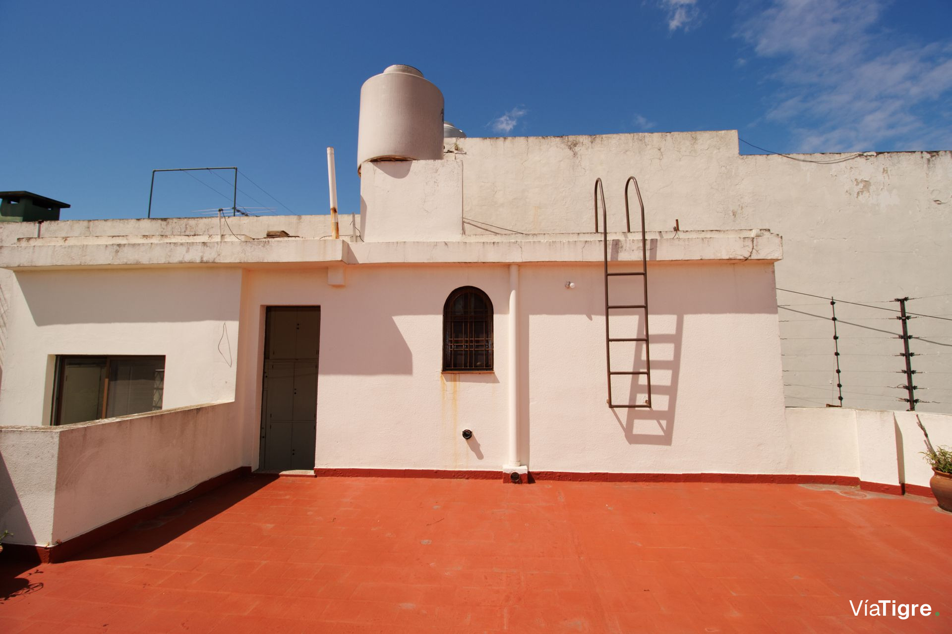 Venta casa con jardín y pileta - Villa Martelli