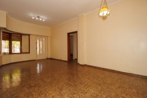 Venta casa con jardín y pileta - Villa Martelli