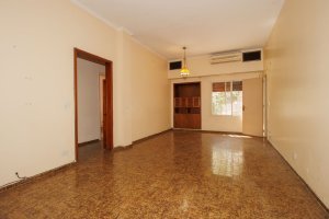 Venta casa con jardín y pileta - Villa Martelli
