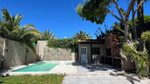 House for Rent. 4 bedrooms, pool, garage.