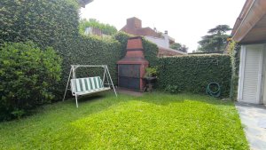 CASA EN VENTA 4 amb/cochera MARTINEZ Exc ubicacion