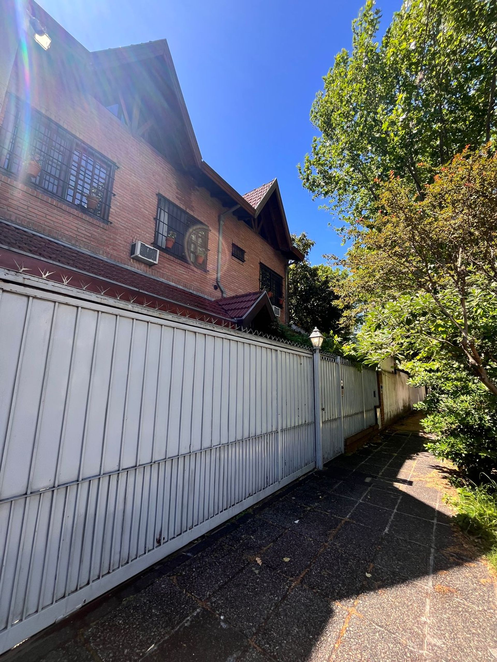 Venta Casa 7 Ambientes Jardín Pileta La Lucila