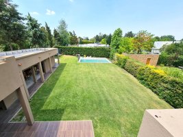 ALQUILER CASA c/pileta ENERO VALLE CLARO BENAVIDEZ