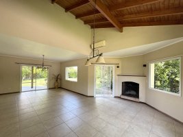 House for Sale in Lomas De Benavidez Neighborhood