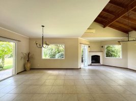 House for Sale in Lomas De Benavidez Neighborhood