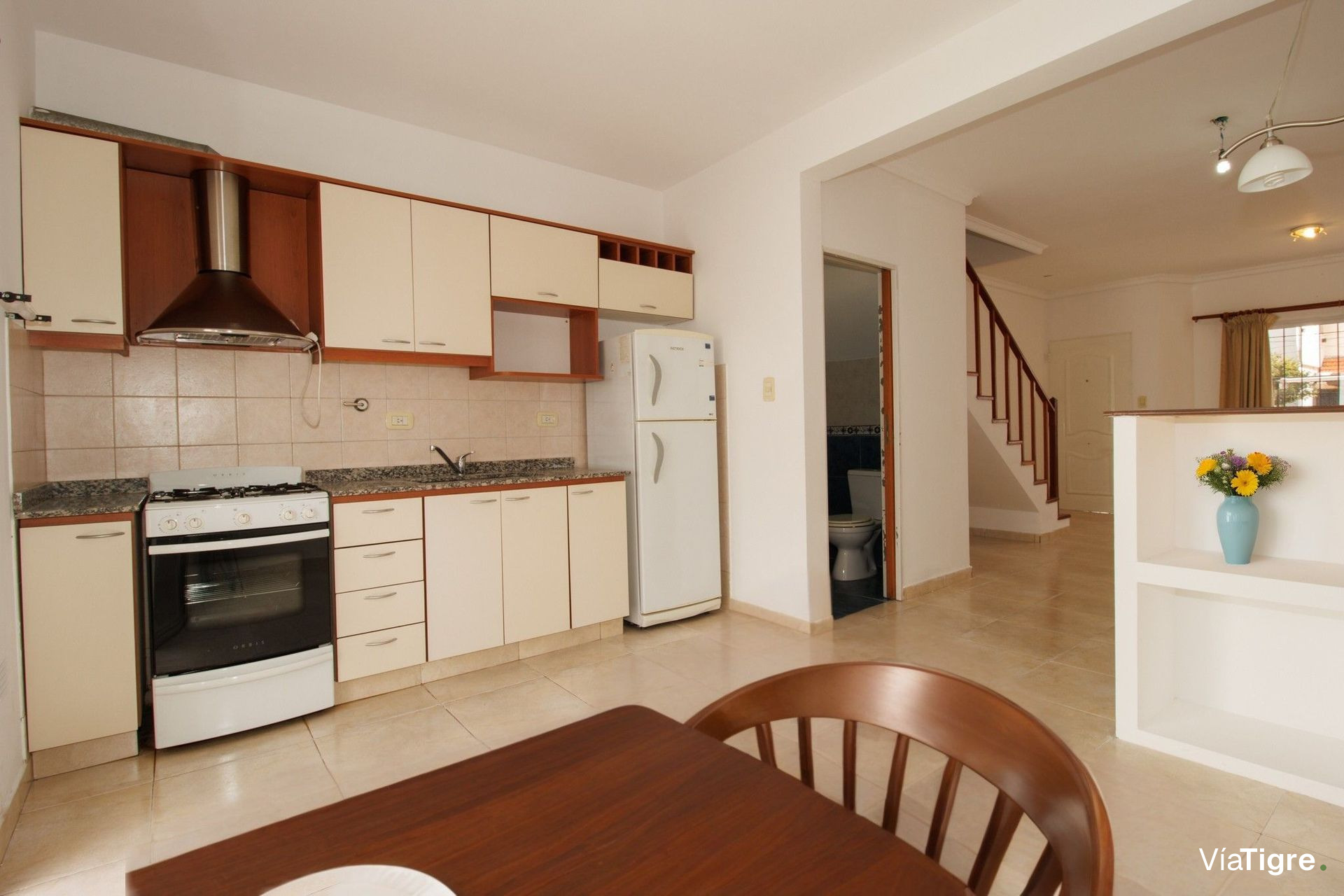 triplex con cochera en munro