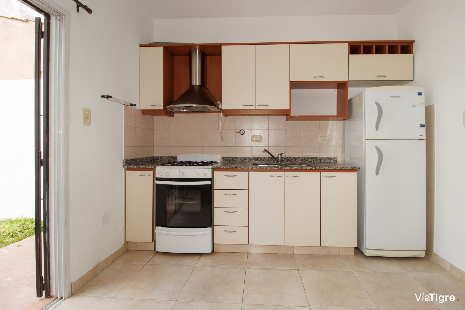 triplex con cochera en munro