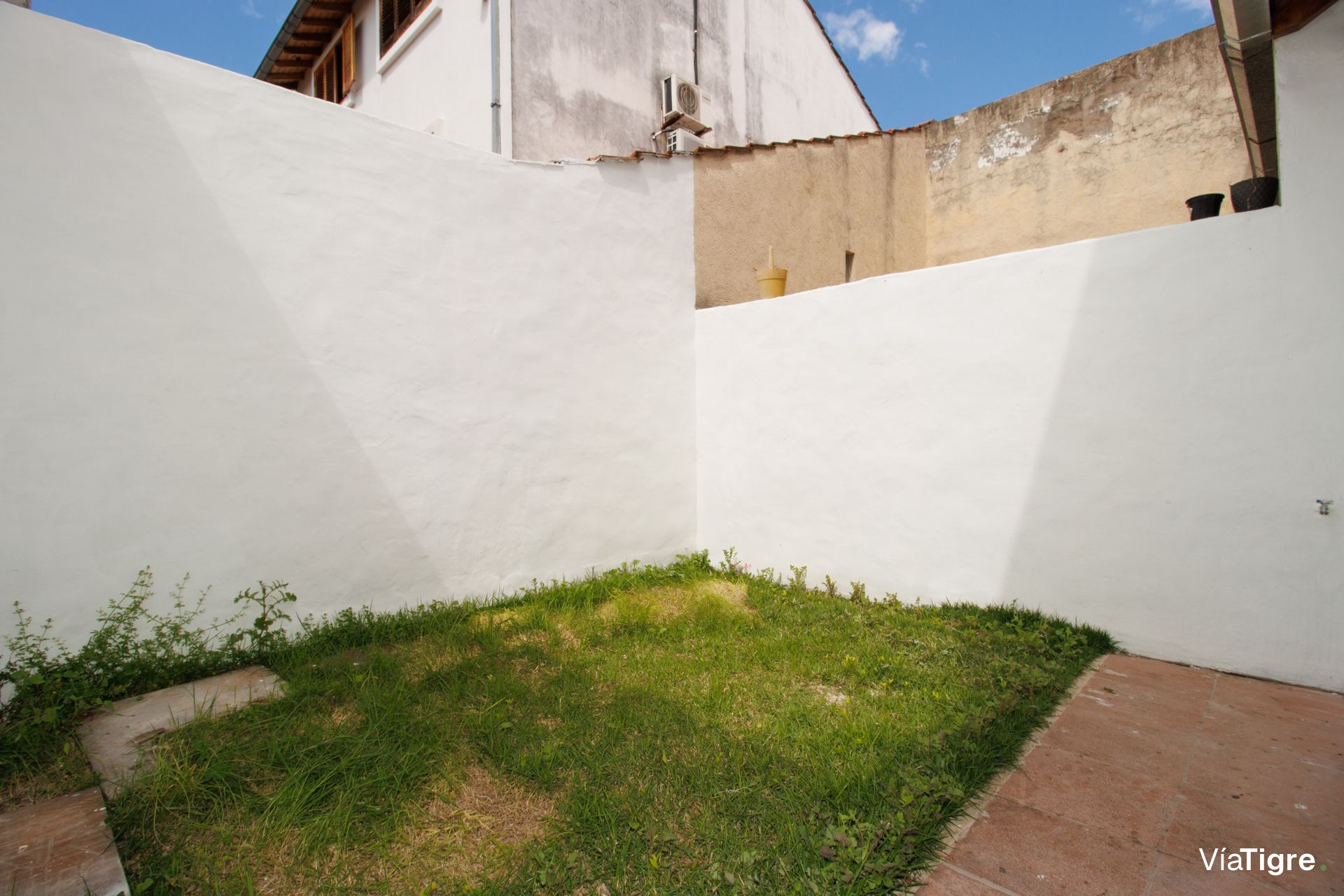 triplex con cochera en munro