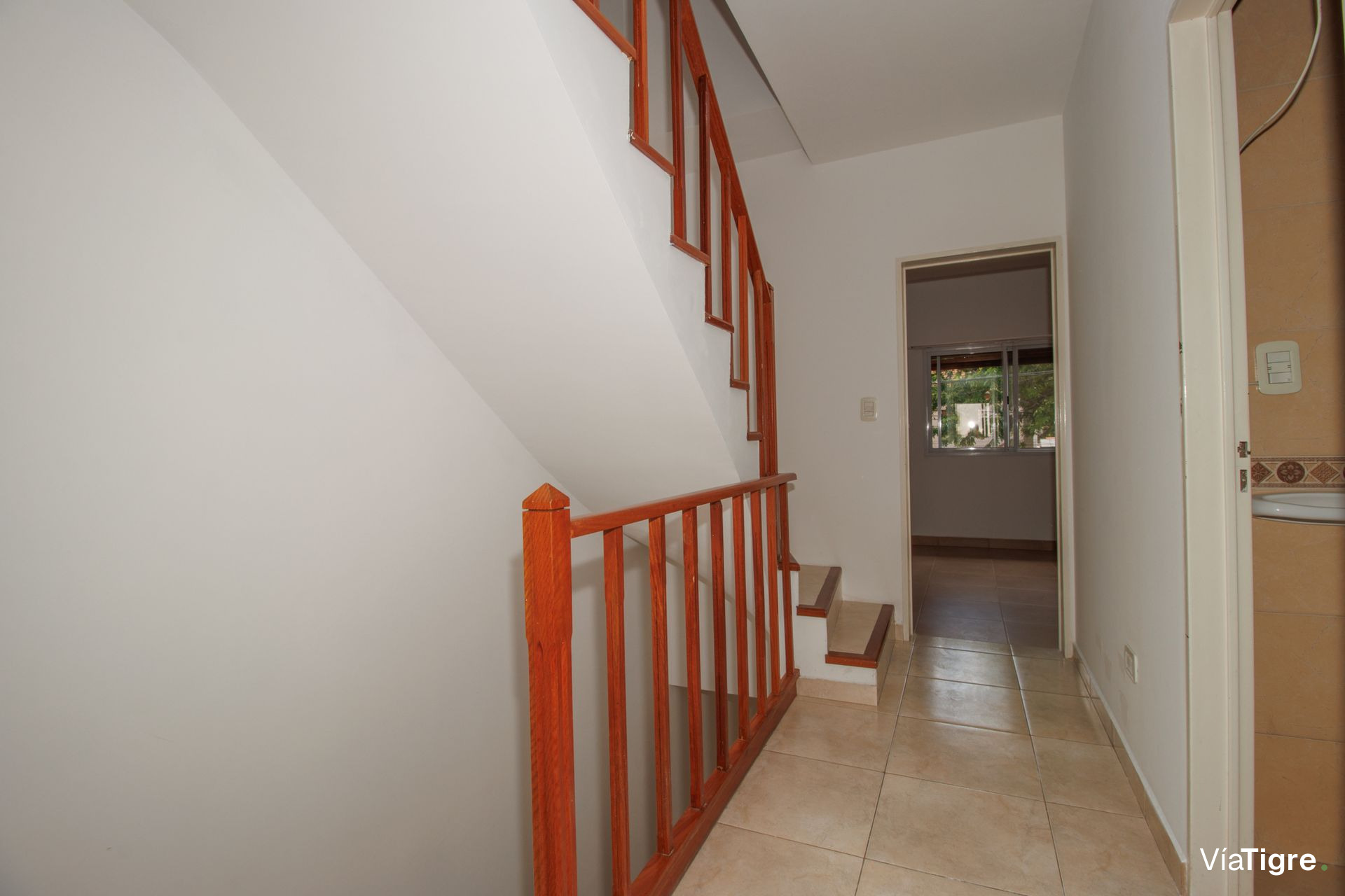 triplex con cochera en munro