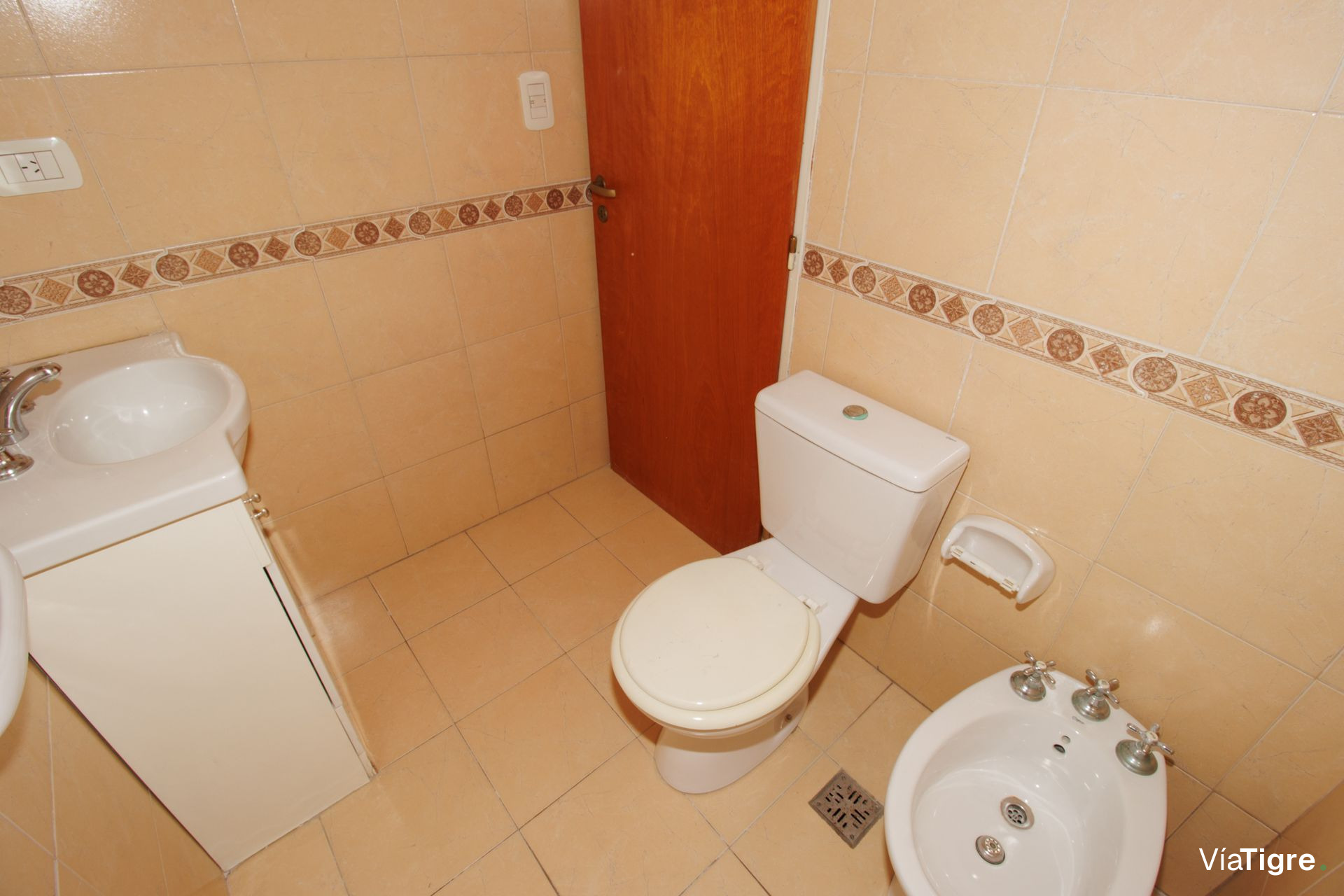 triplex con cochera en munro