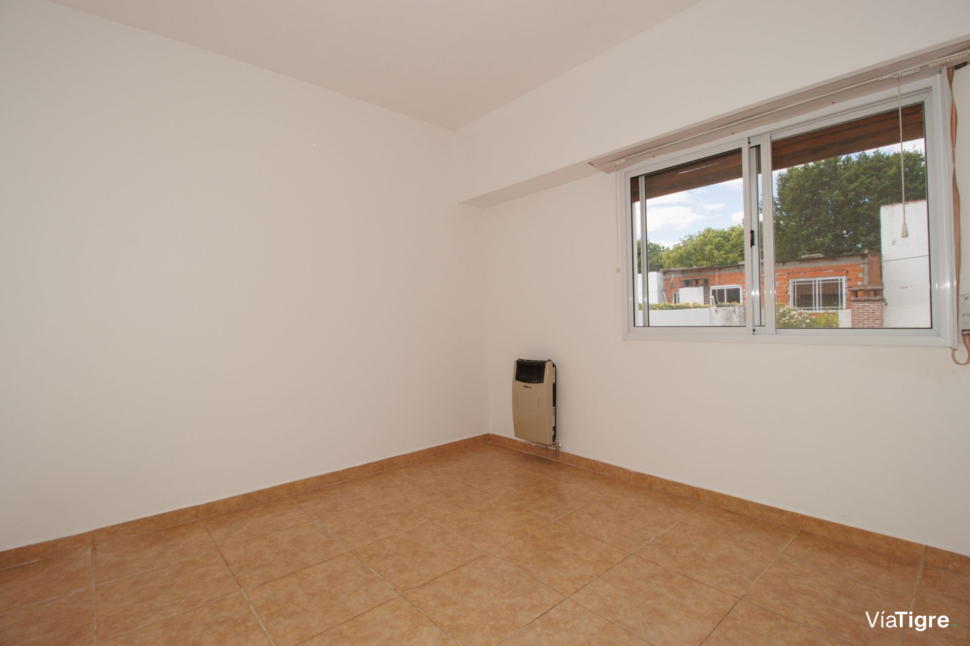 triplex con cochera en munro