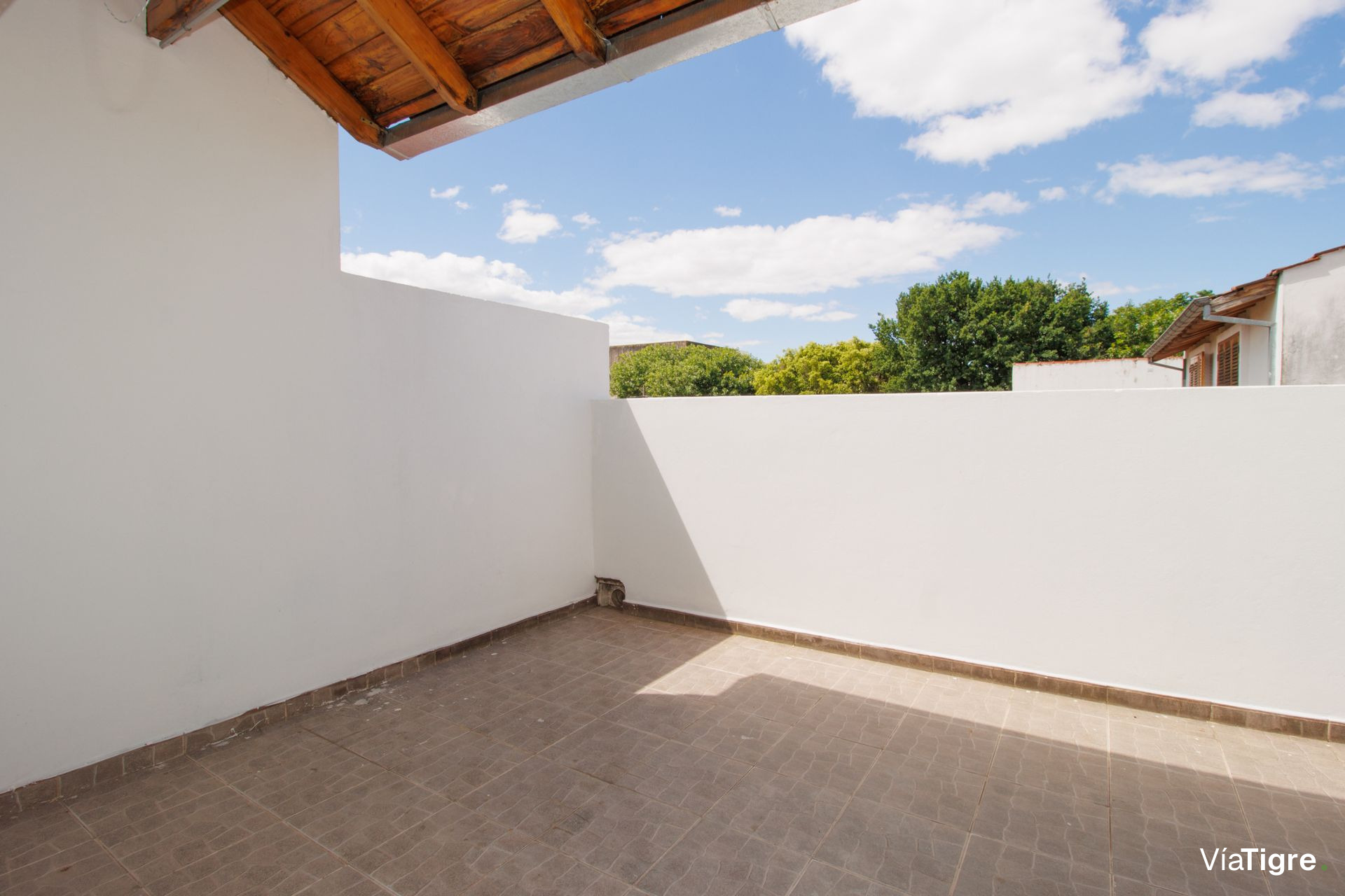 triplex con cochera en munro