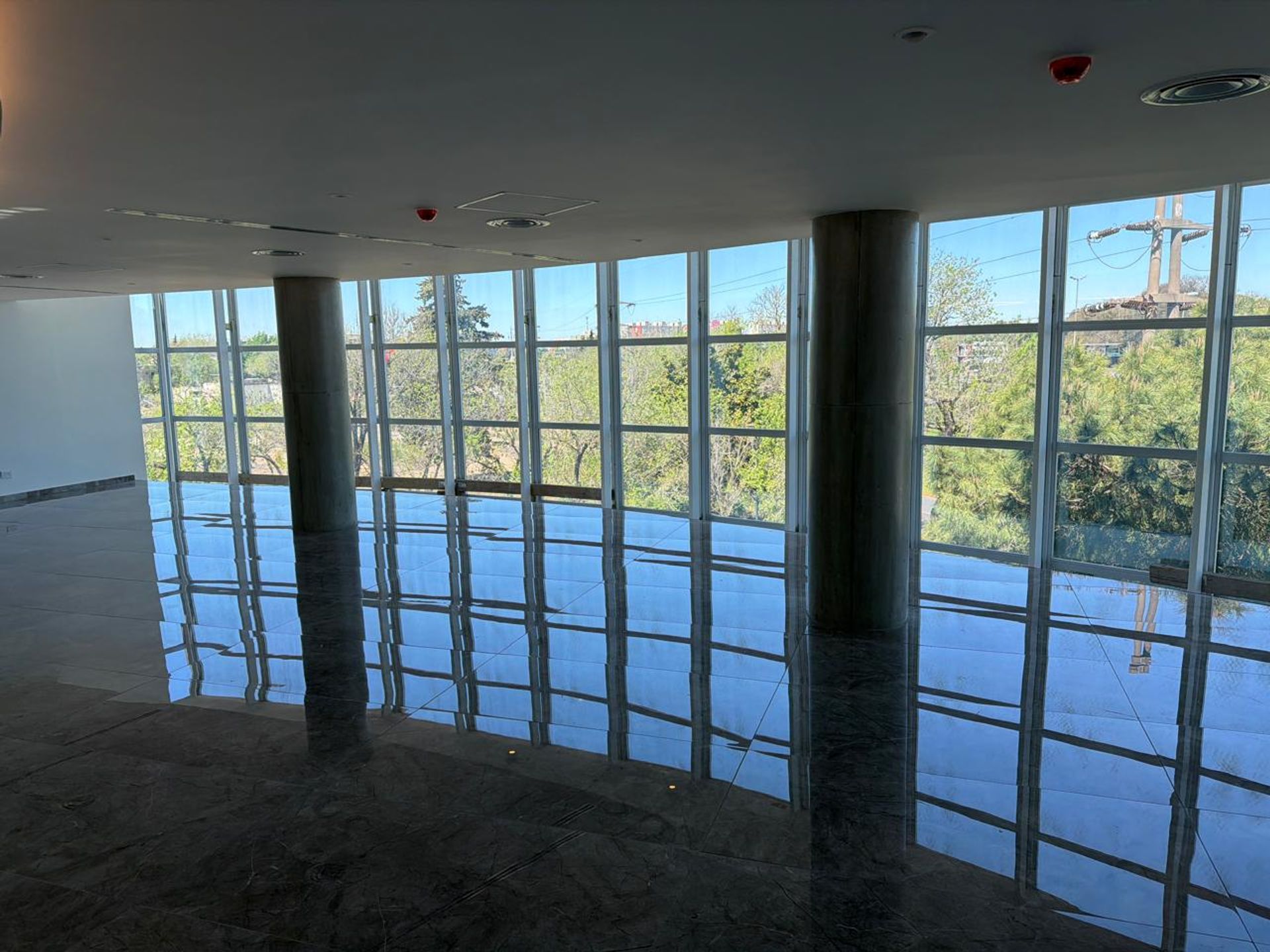 Premium Offices San Isidro Full Floor 1st Floor