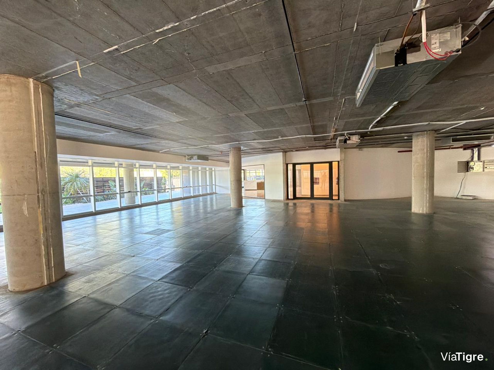 Oficinas Premium San Isidro Planta Entera Pb