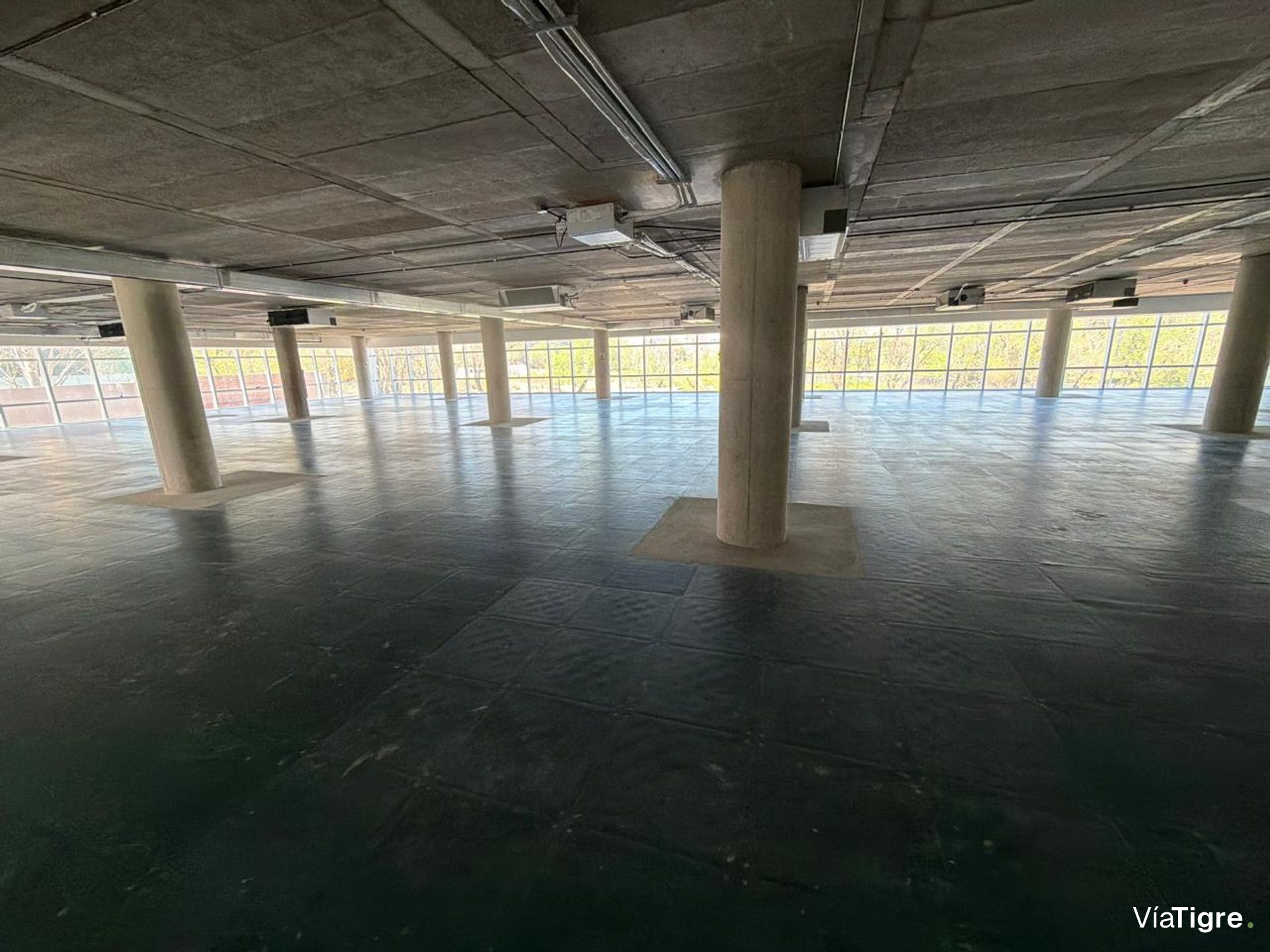 Oficinas Premium San Isidro Planta Entera Pb