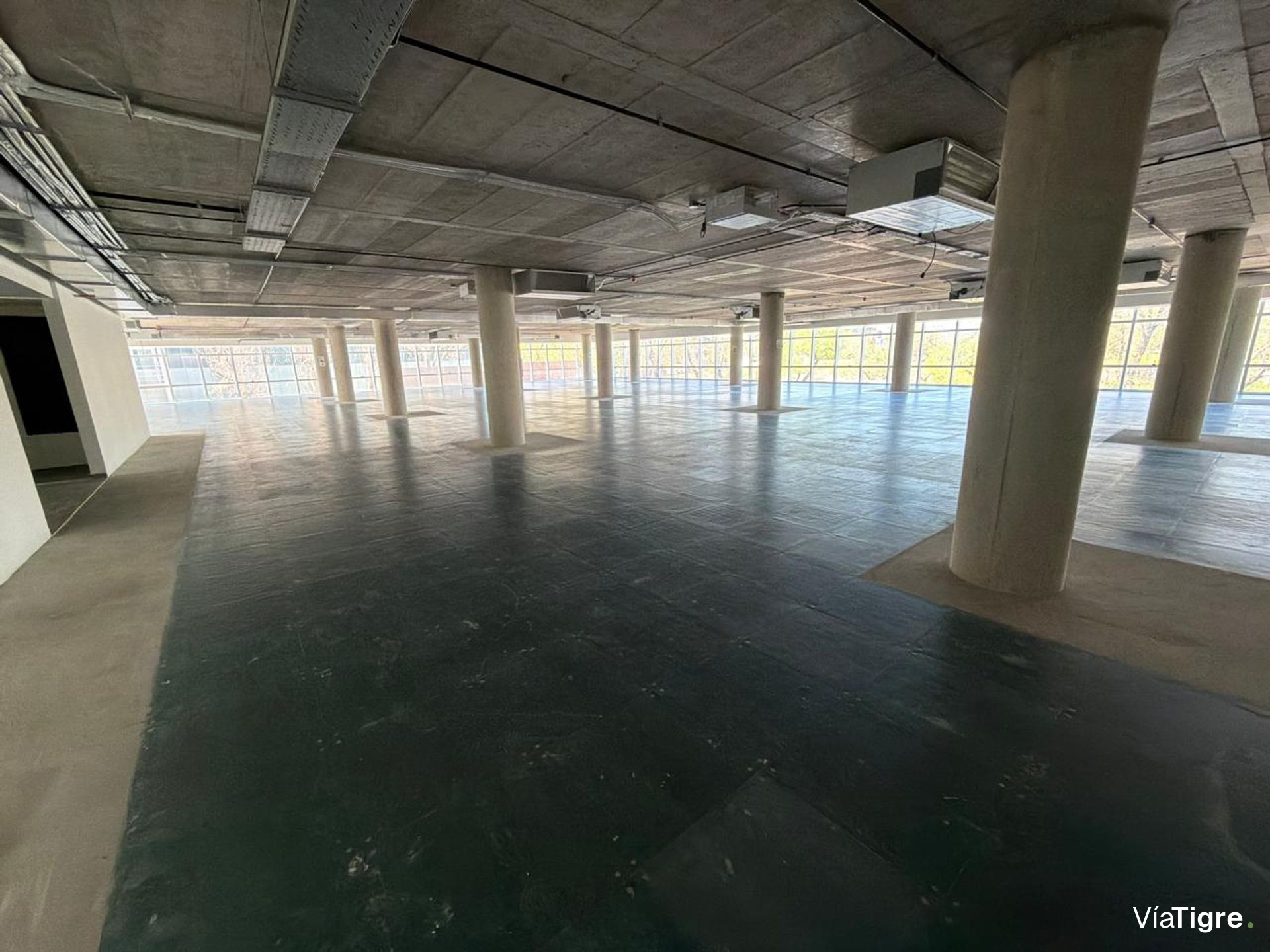 Oficinas Premium San Isidro Planta Entera Pb