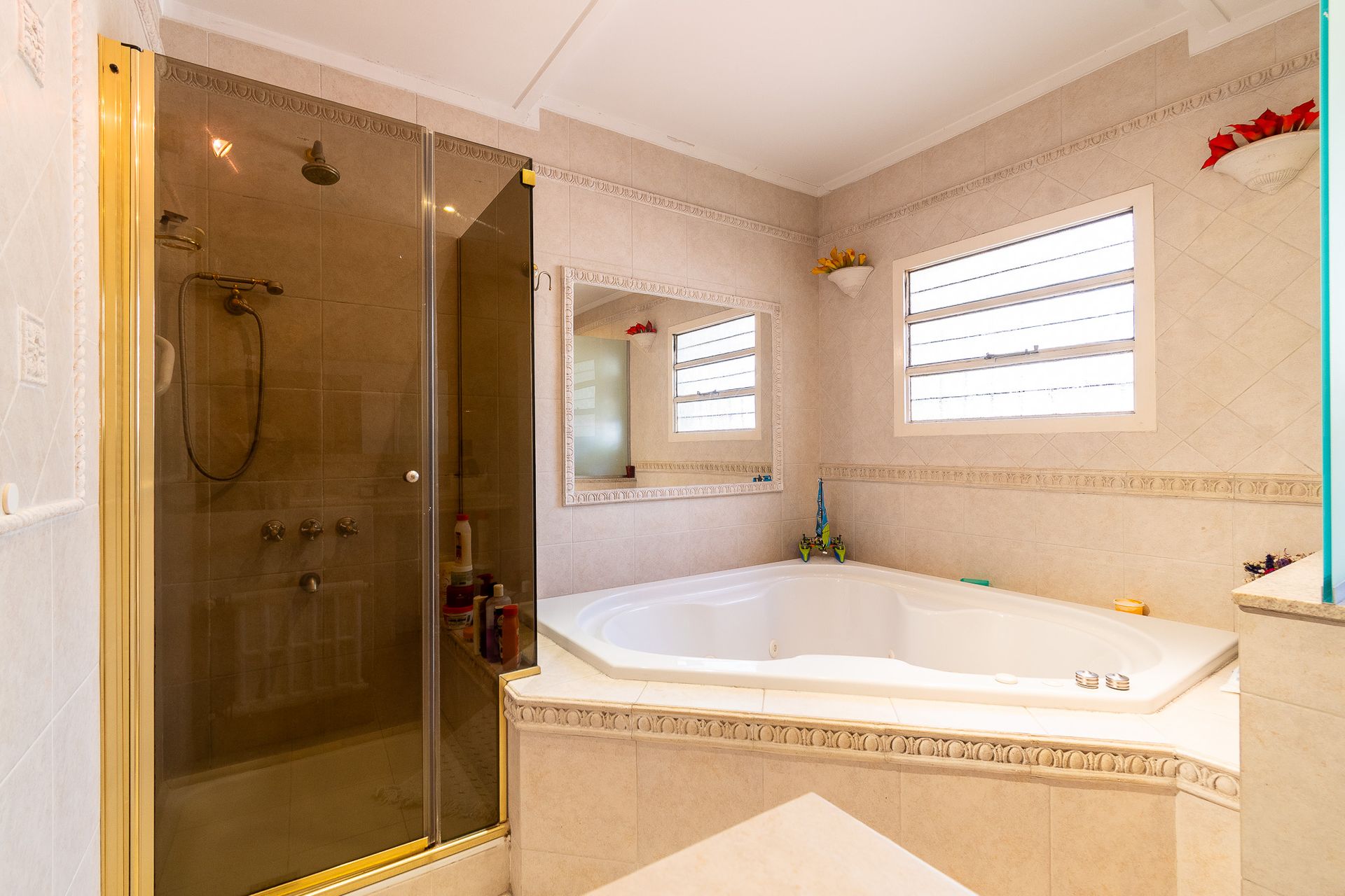 Venta Casa Florida 5 amb jardín cochera como nueva