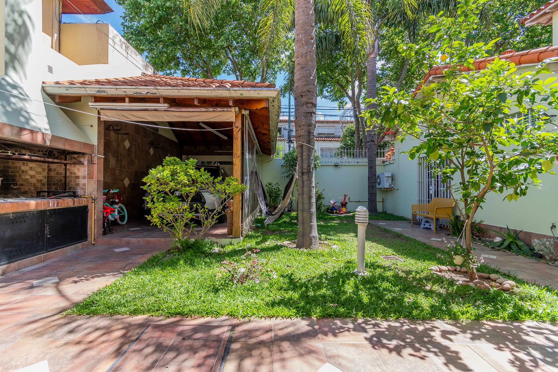 Venta Casa Florida 5 amb jardín cochera como nueva
