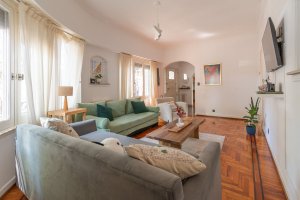 Florida House for Sale, 5 rooms, garden, garage, like new