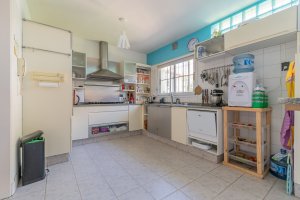 Florida House for Sale, 5 rooms, garden, garage, like new