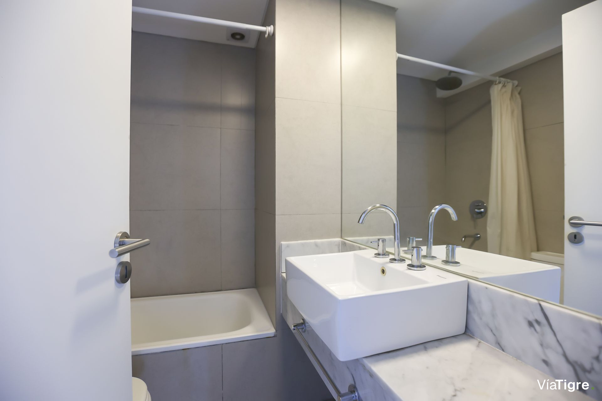 Venta Dpto Tipo Duplex 5 Amb/Islas De Golf/Permuta