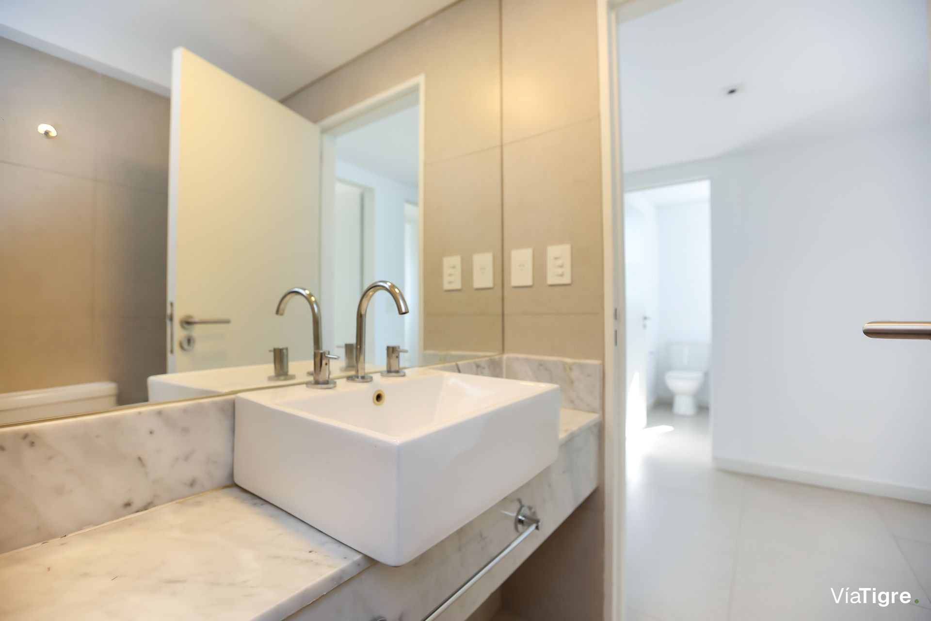 Venta Dpto Tipo Duplex 5 Amb/Islas De Golf/Permuta