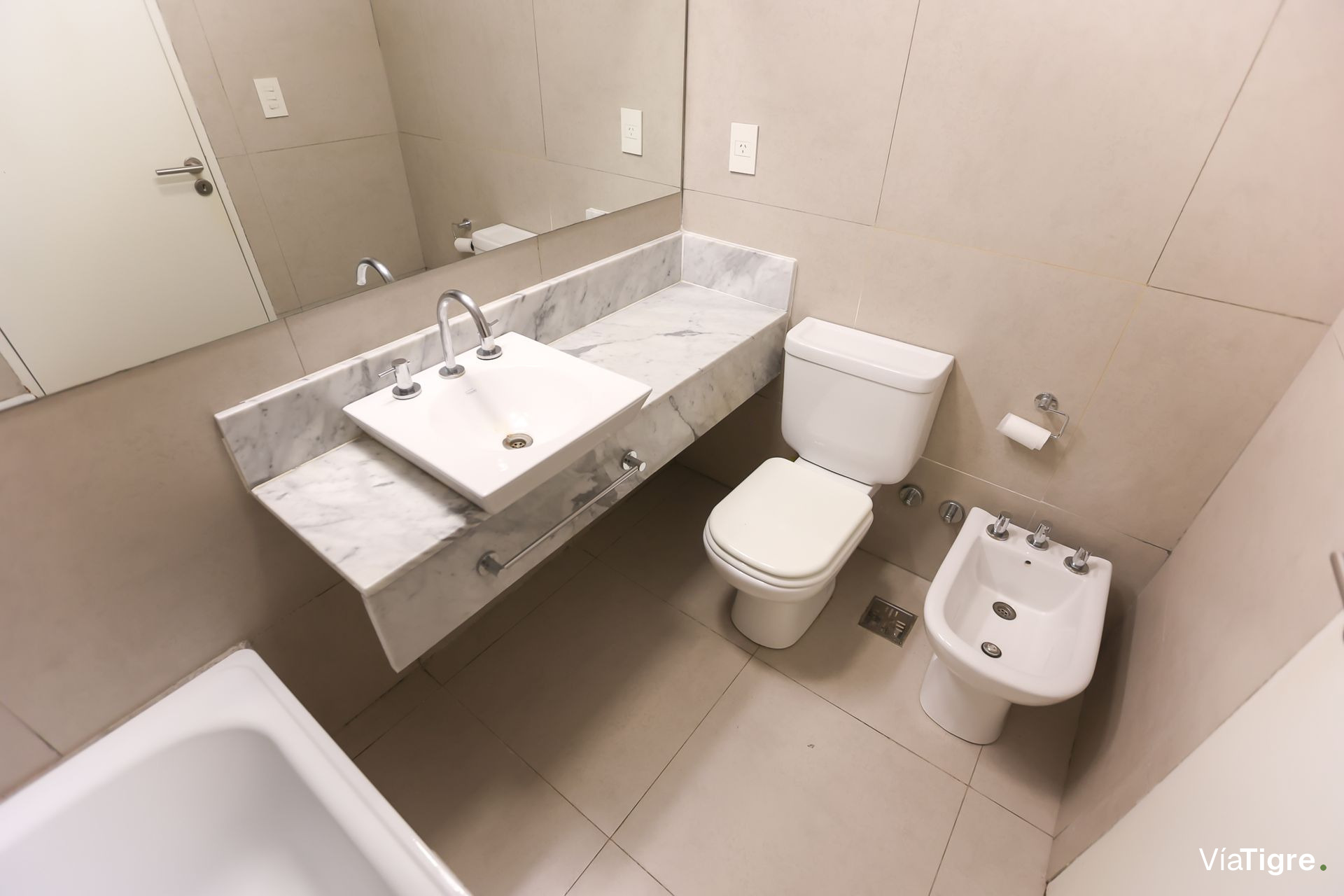 Venta Dpto Tipo Duplex 5 Amb/Islas De Golf/Permuta