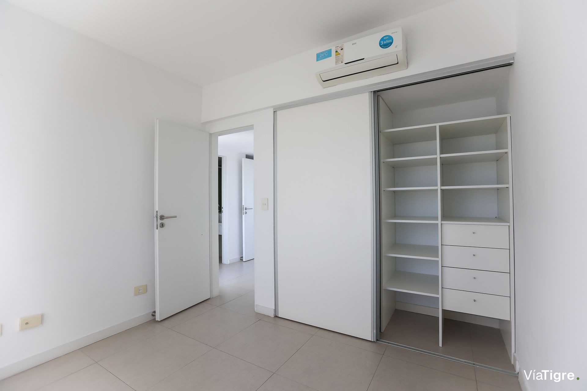 Venta Dpto Tipo Duplex 5 Amb/Islas De Golf/Permuta